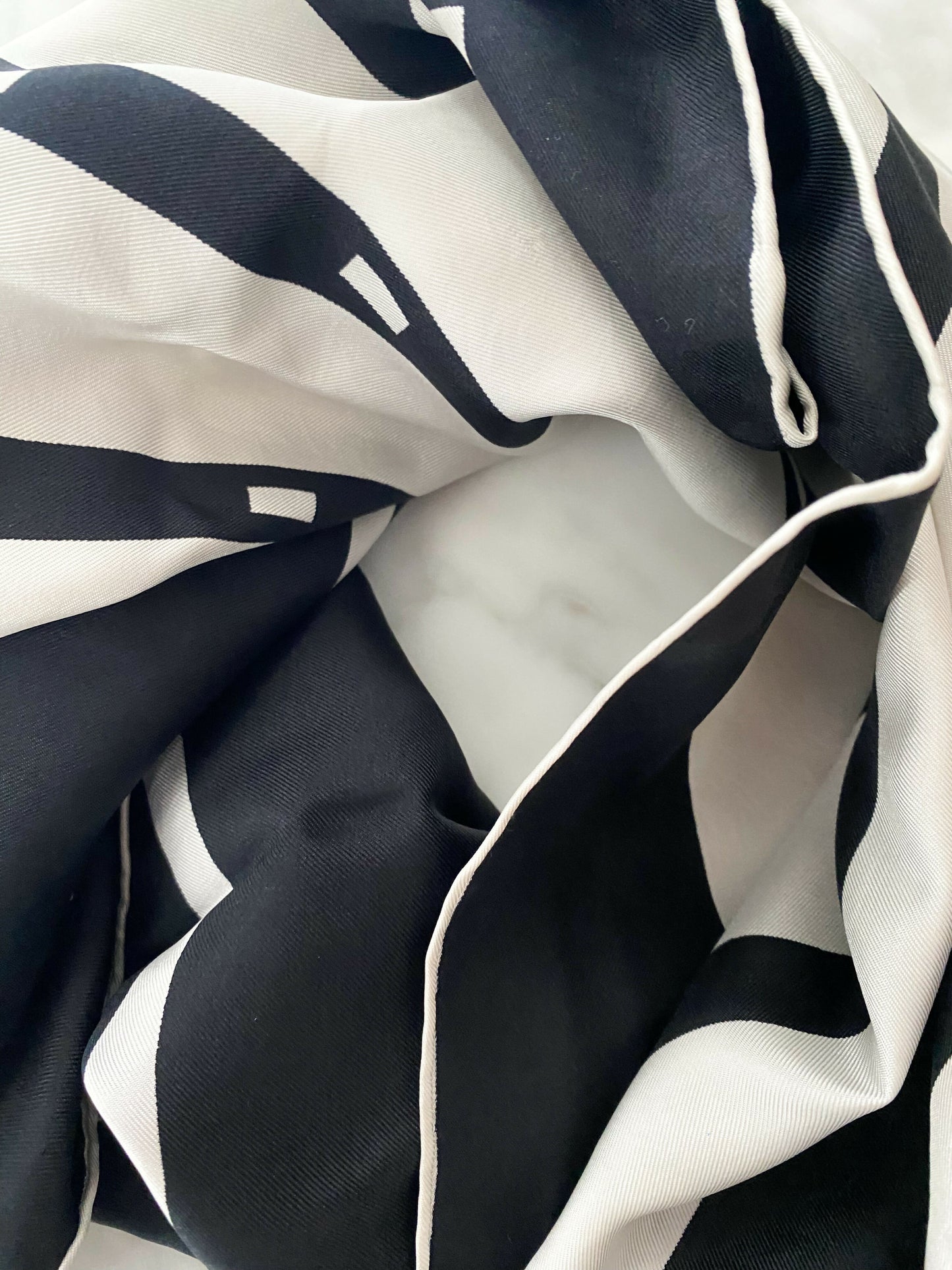 Jean Patou Paris Monochrome Scarf