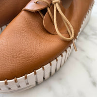 Midas Size 39 Caramel Leather Plimsoles