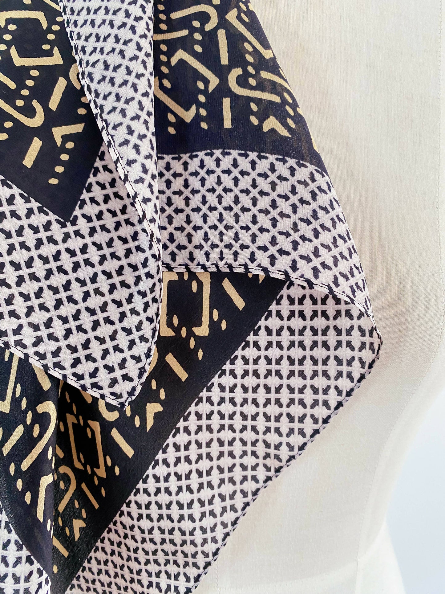 Monochrome Patterned Scarf