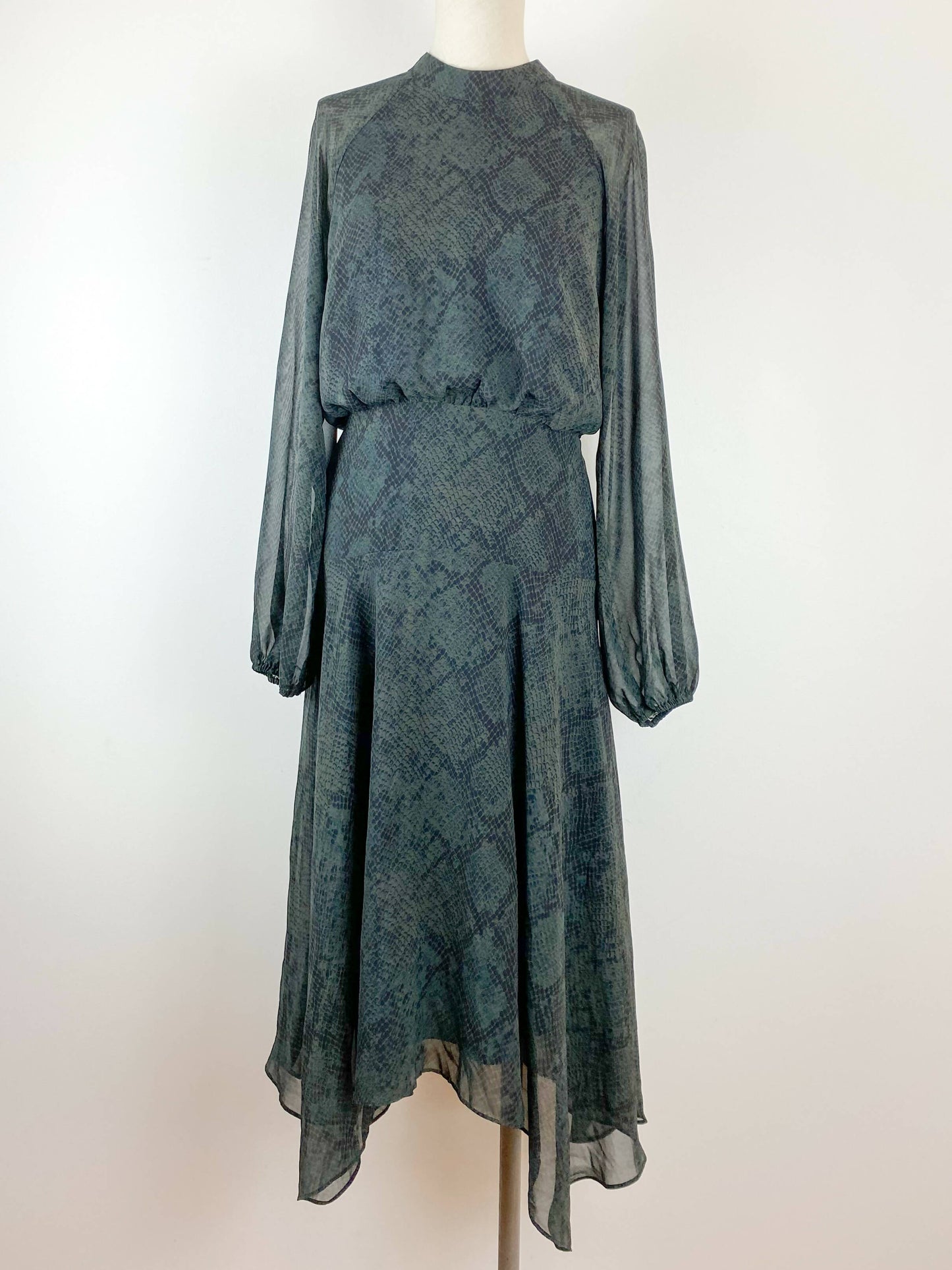 Portmans Size 10 Snake-Print Chiffon Dress