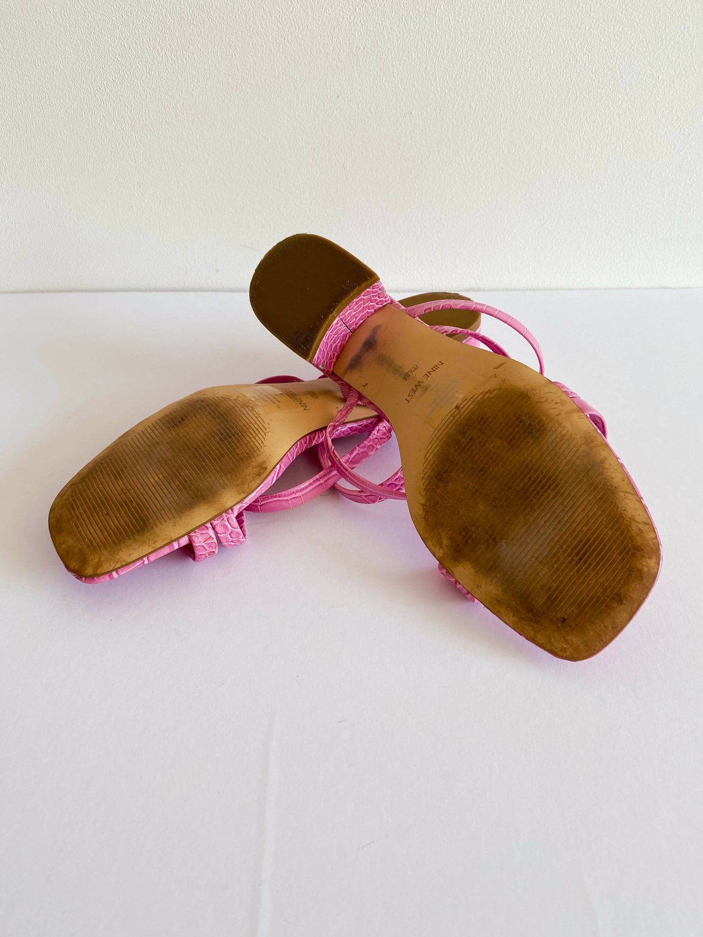 Nine West Size 8.5 Pink Faux Croc-Effect Leather Sandals