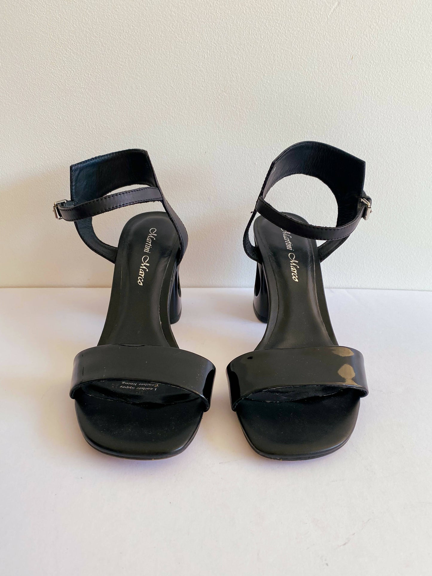 Martini Marco Size 39 Black Leather Sandals