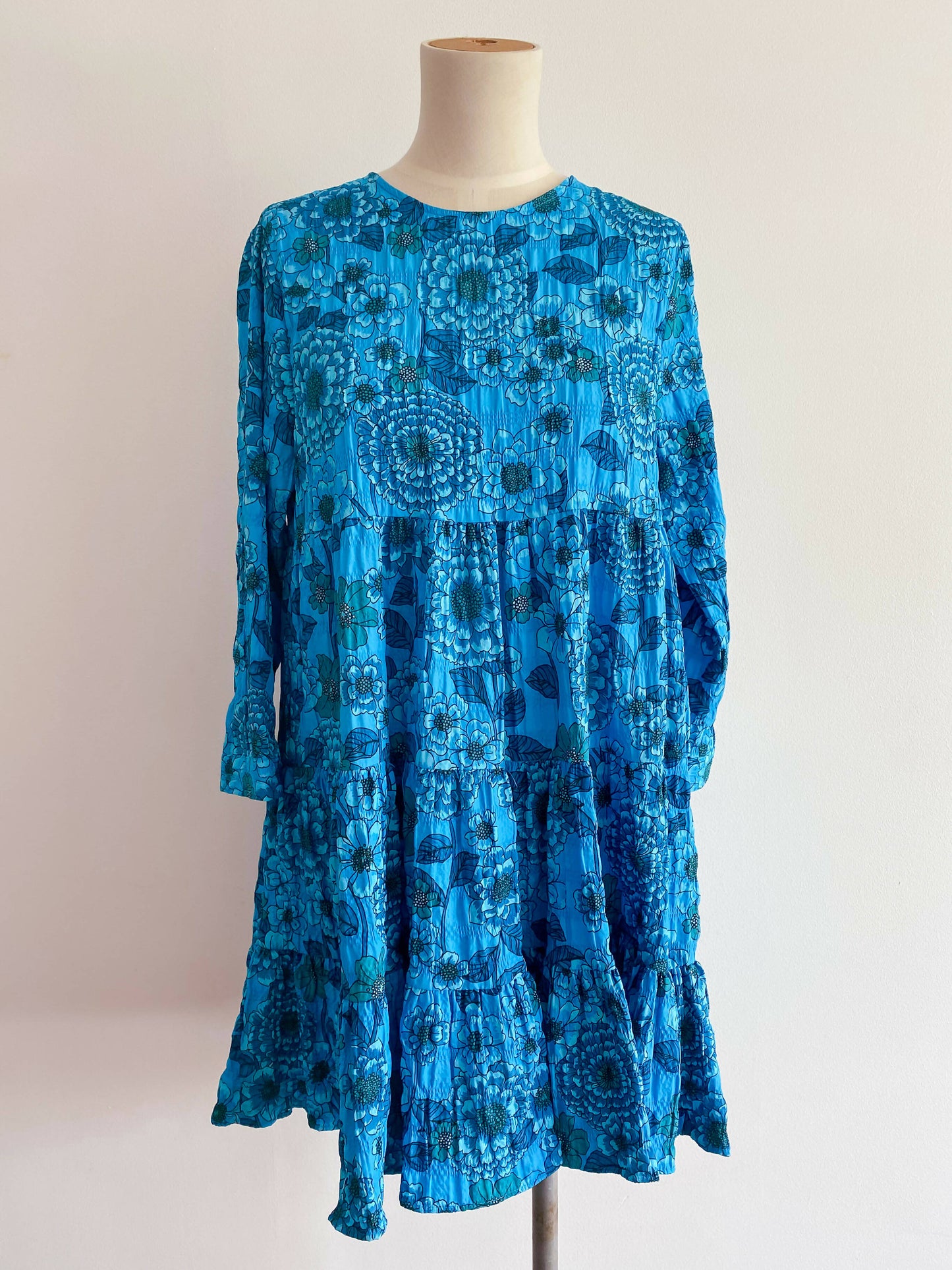 Zara Size M Tiered Blue Floral Dress