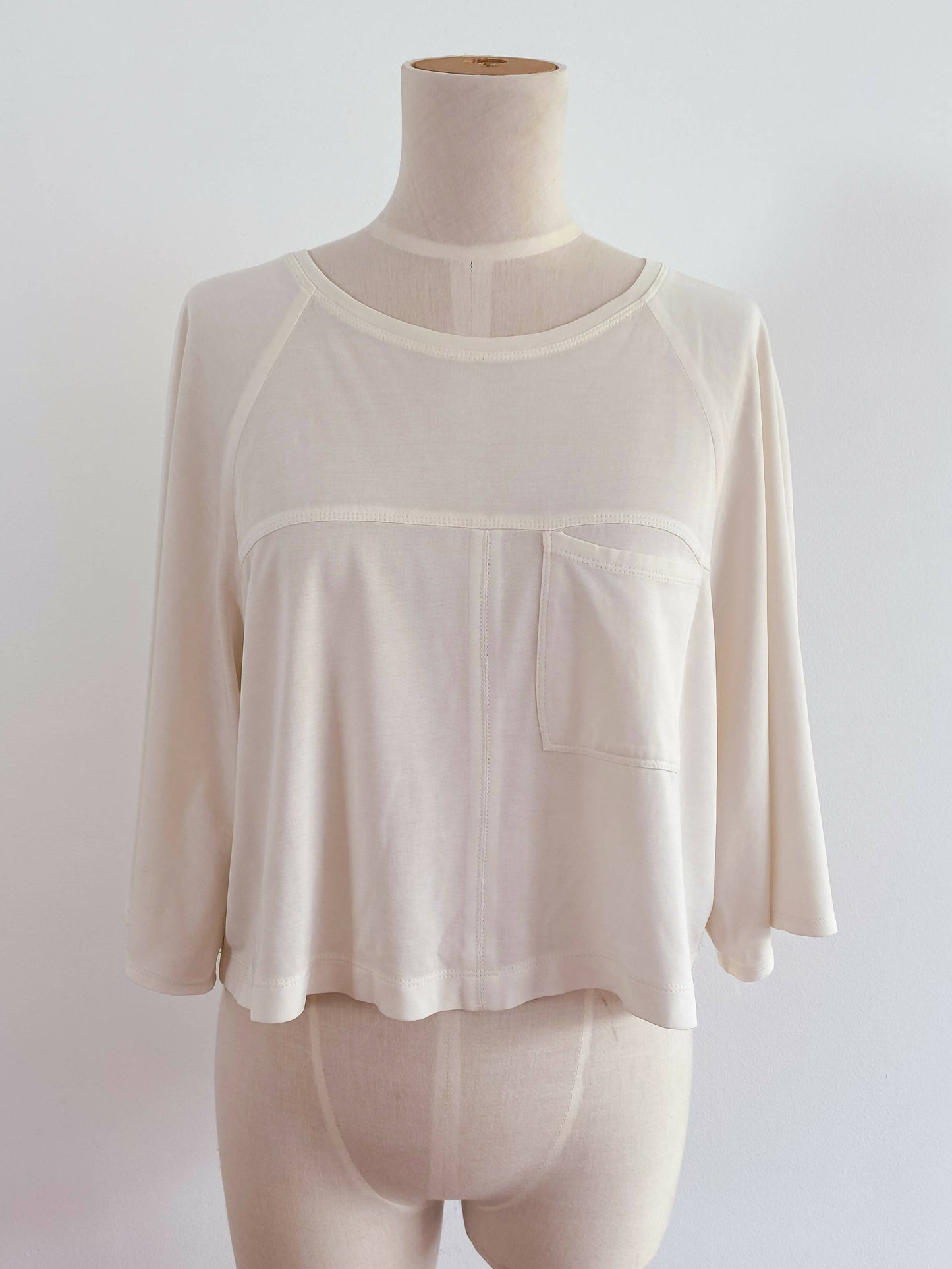 Manning Cartell Size 12 Cream Top