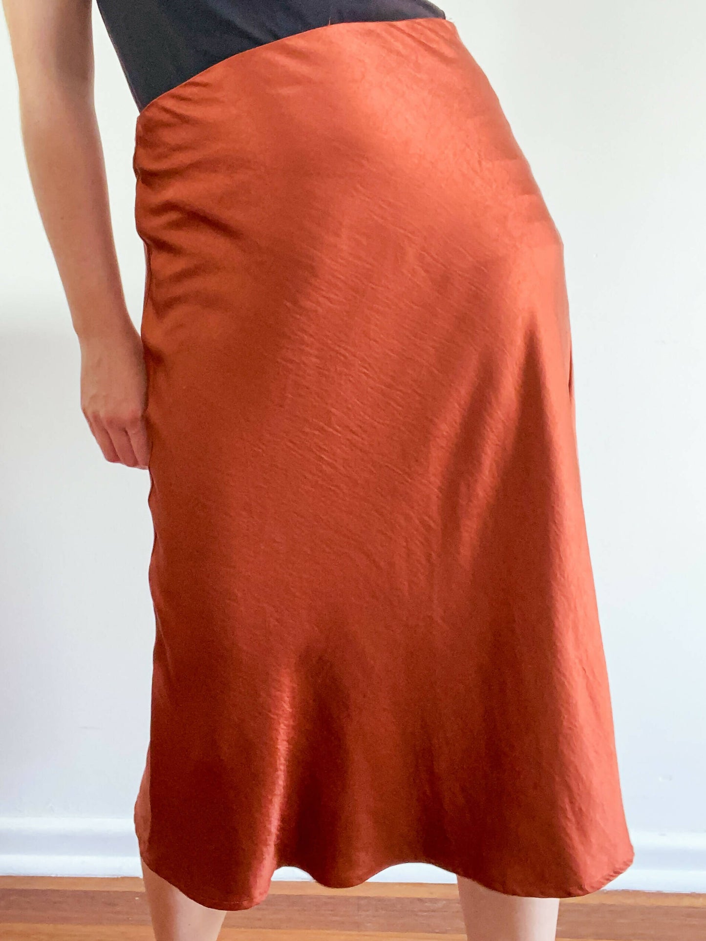 Sheike Size 12 Bronze Satin Midi Skirt