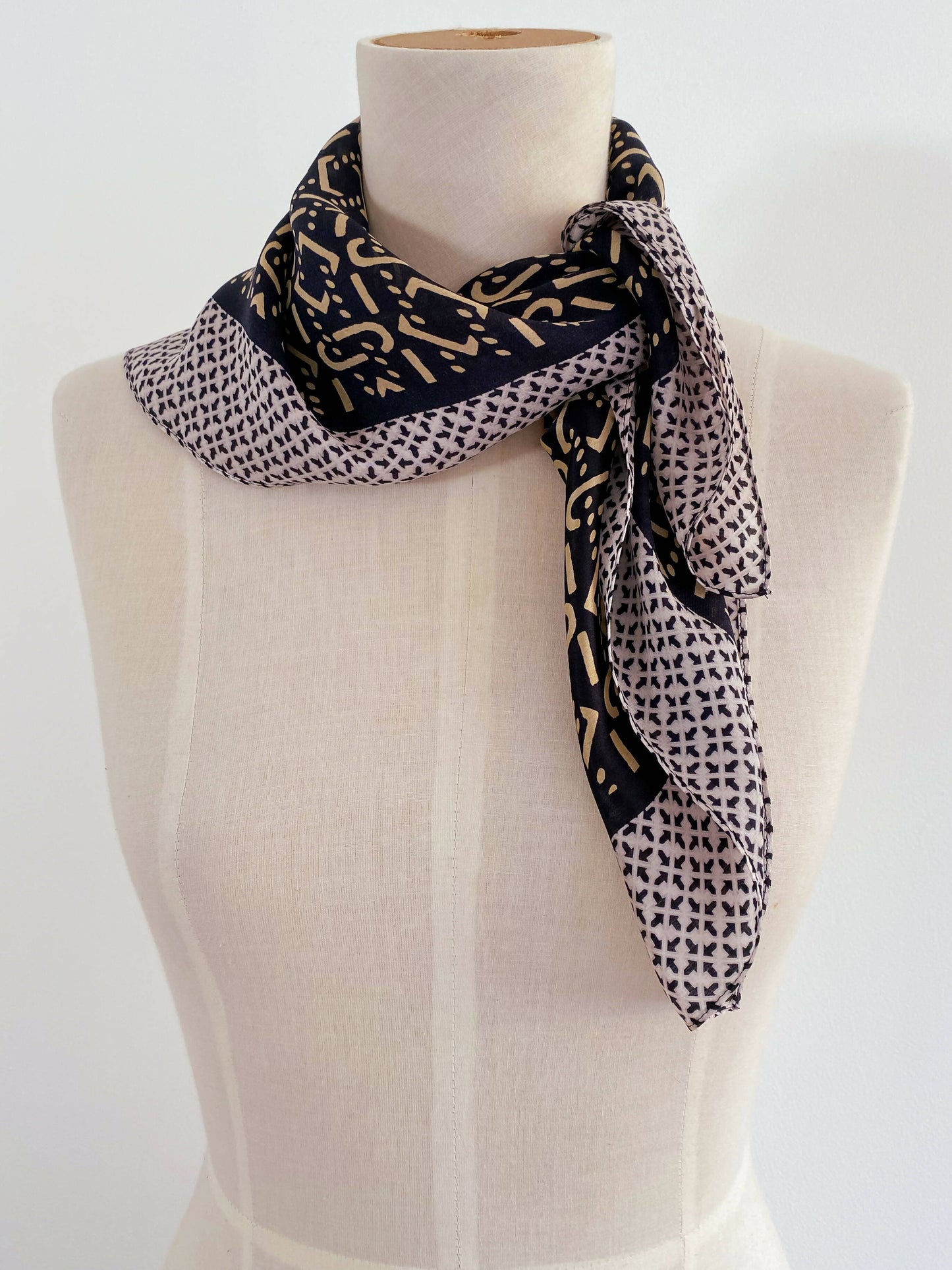 Monochrome Patterned Scarf