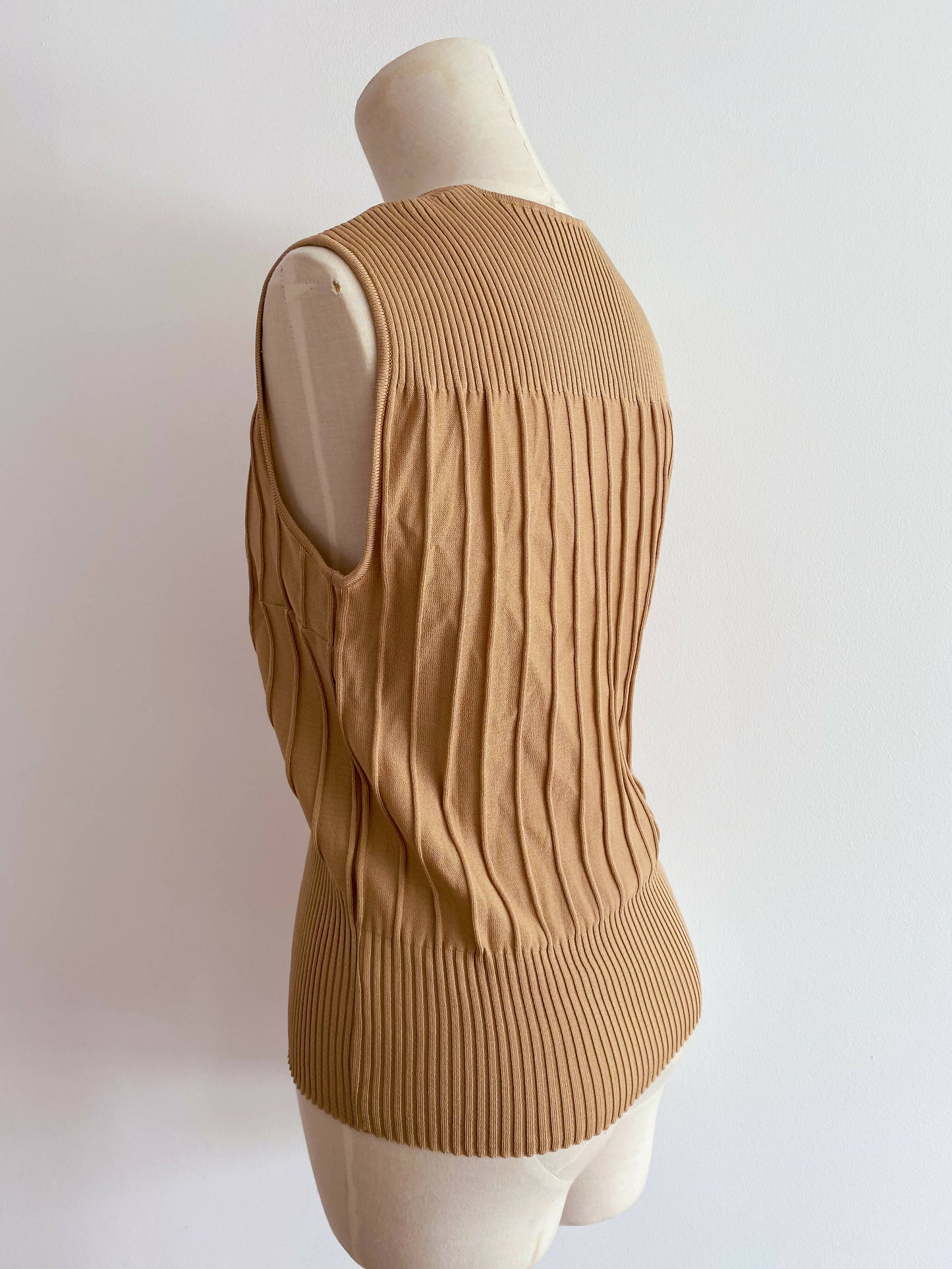 Wellington Beige V-Neck Ribbed-Knit Top