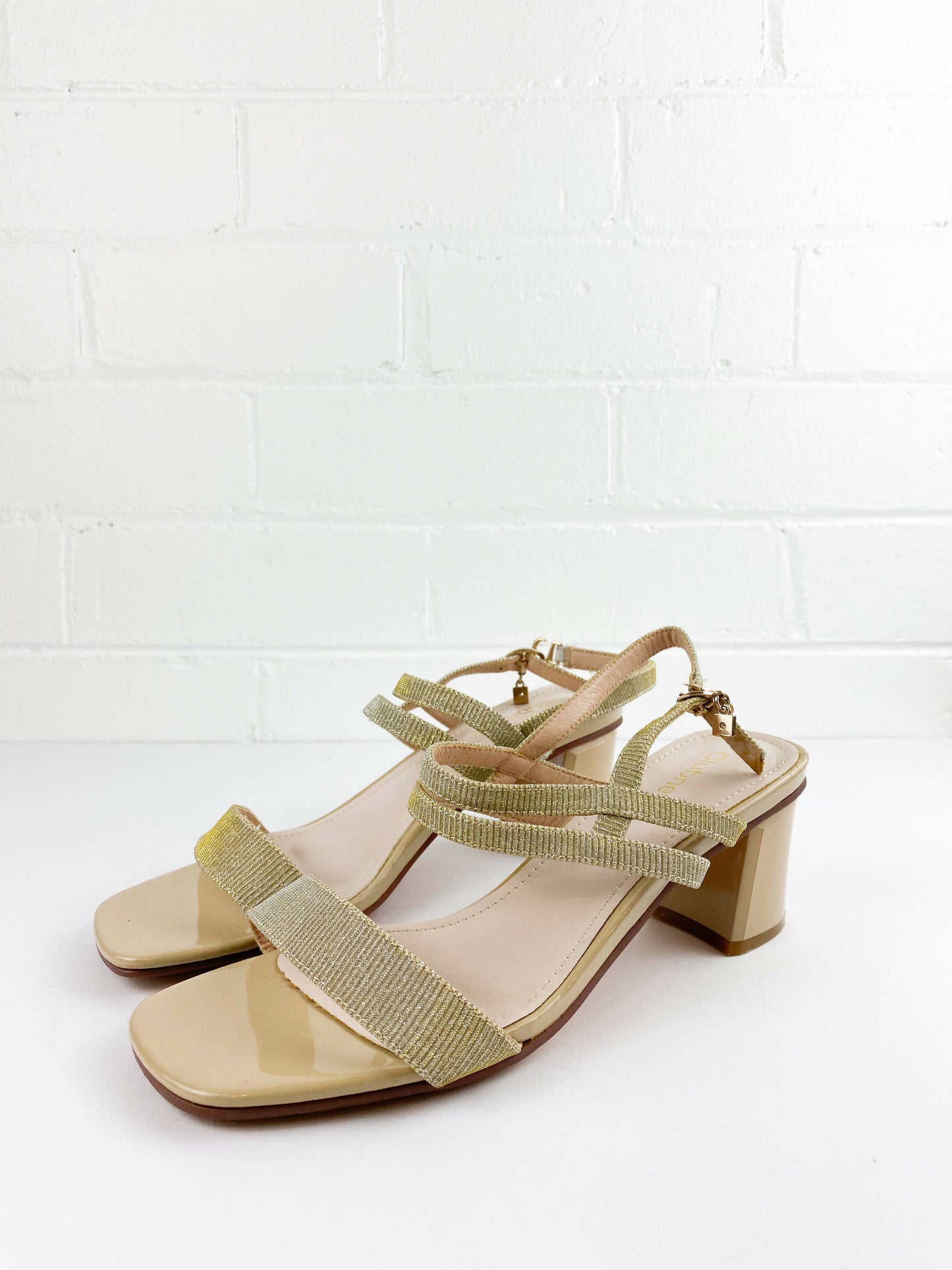 Clubnews Metallic Sandals