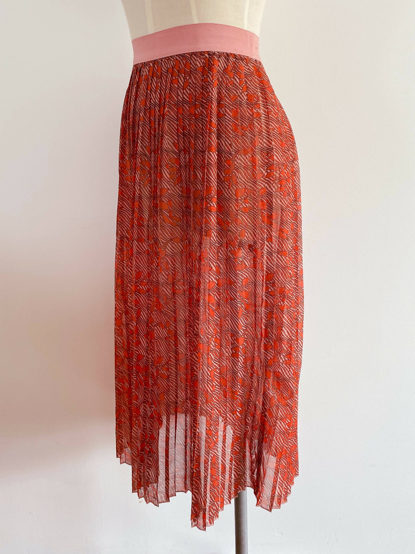 Y.A.S Size 8 Pleated Printed Midi Skirt