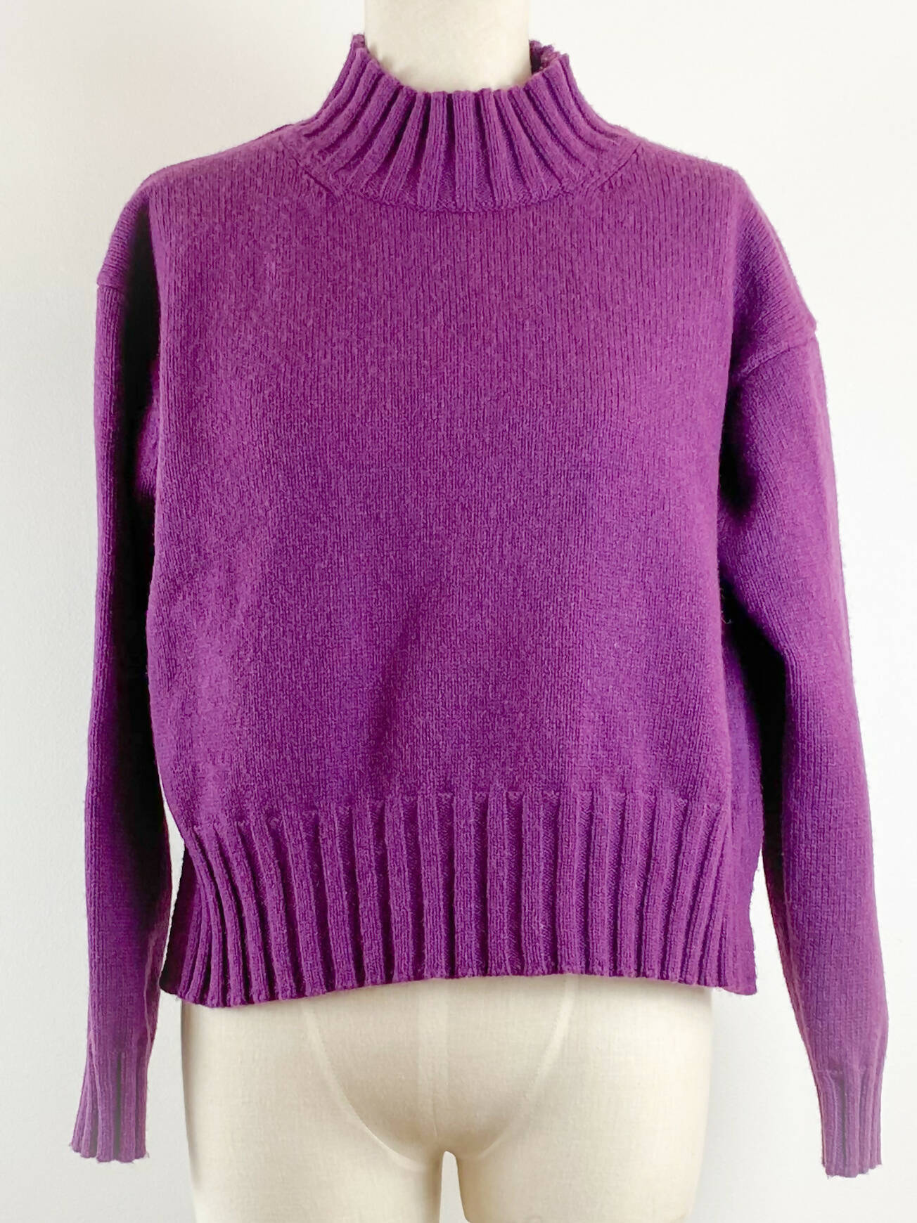 Gorman Size 6 Purple Lambswool Sweater