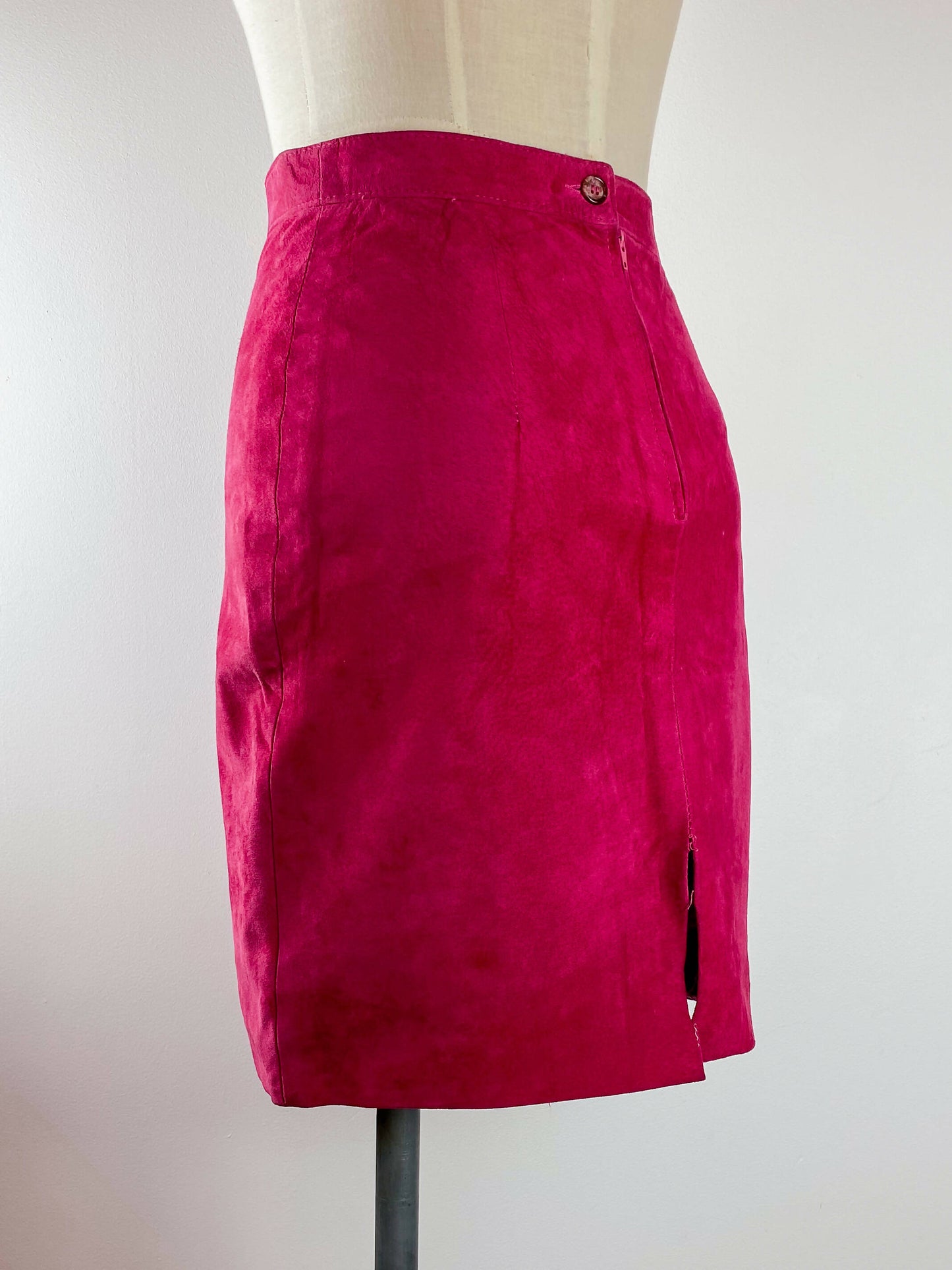 Marquis Size 10 Fuchsia Suede Mini Skirt