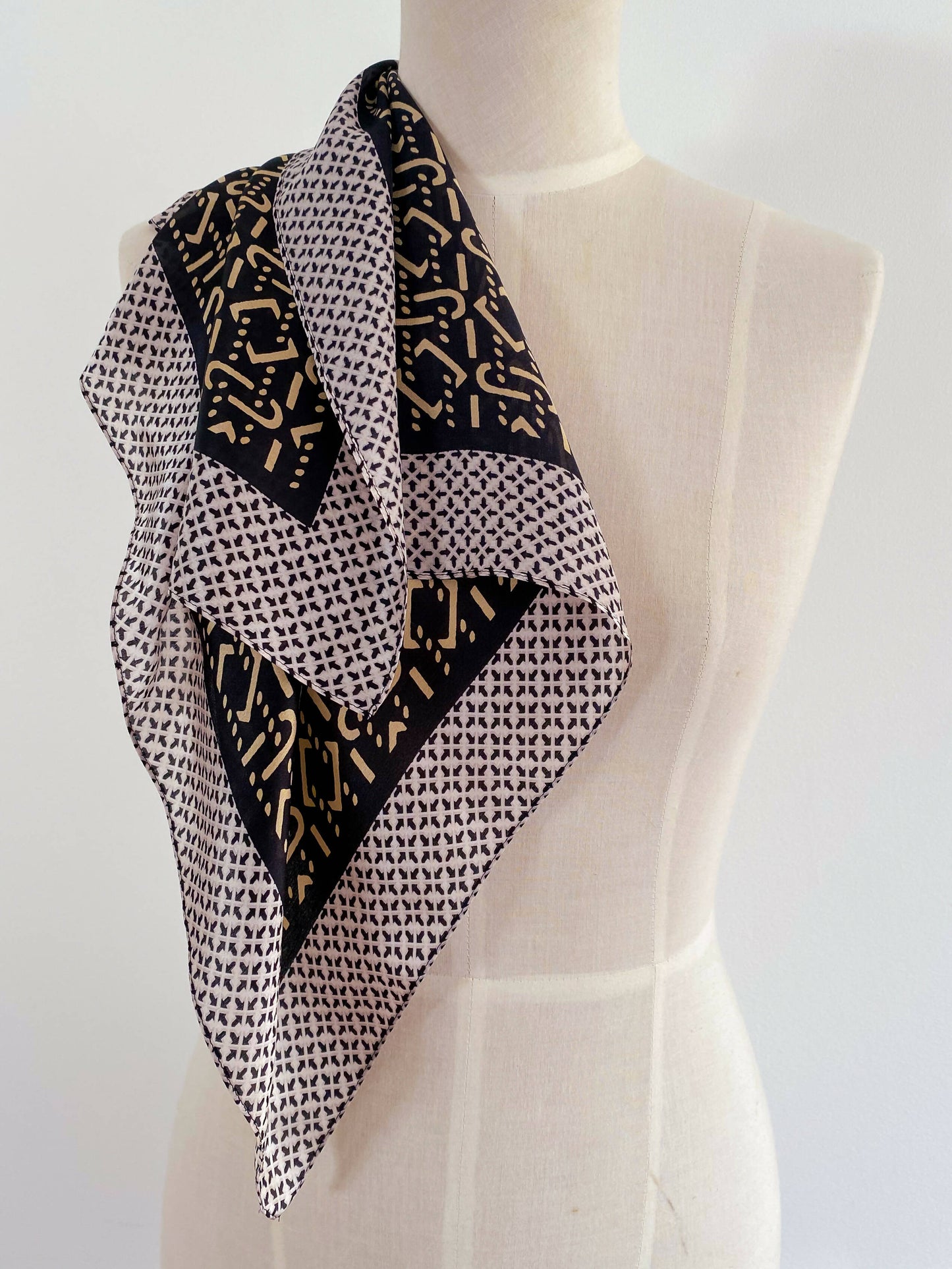 Monochrome Patterned Scarf