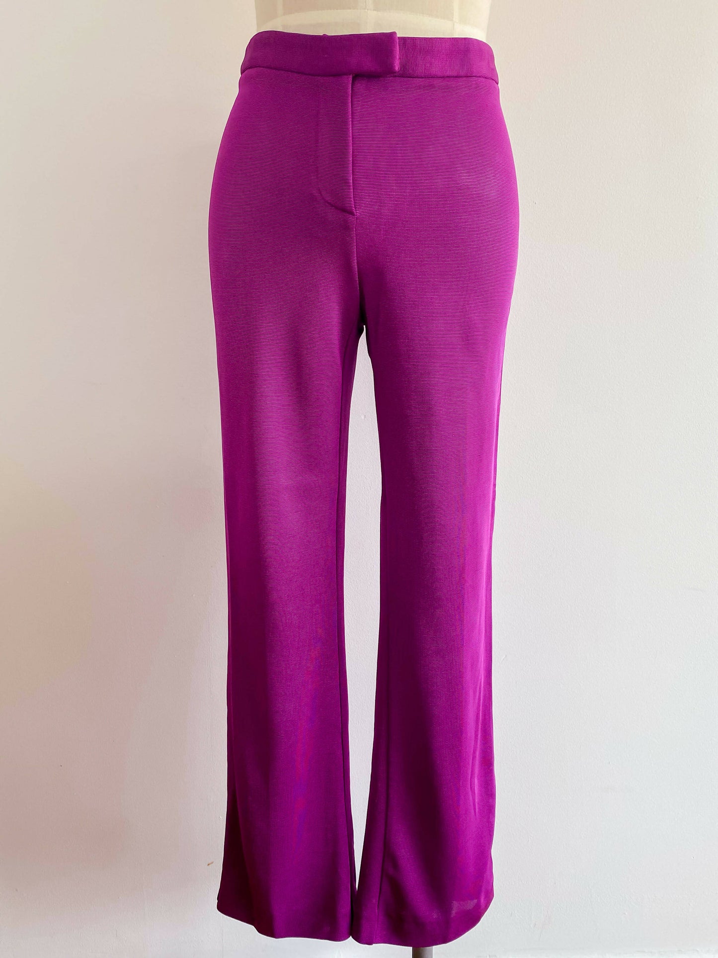 Moschino Size 44 Purple Knit Pants