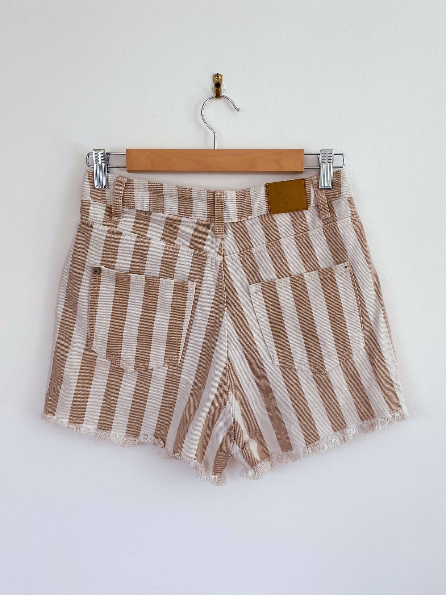 All About Eve Size 8 Striped Denim Shorts