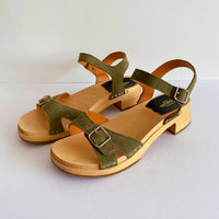 Swedish Hasbeens Size 38 Olive Suede Clogs