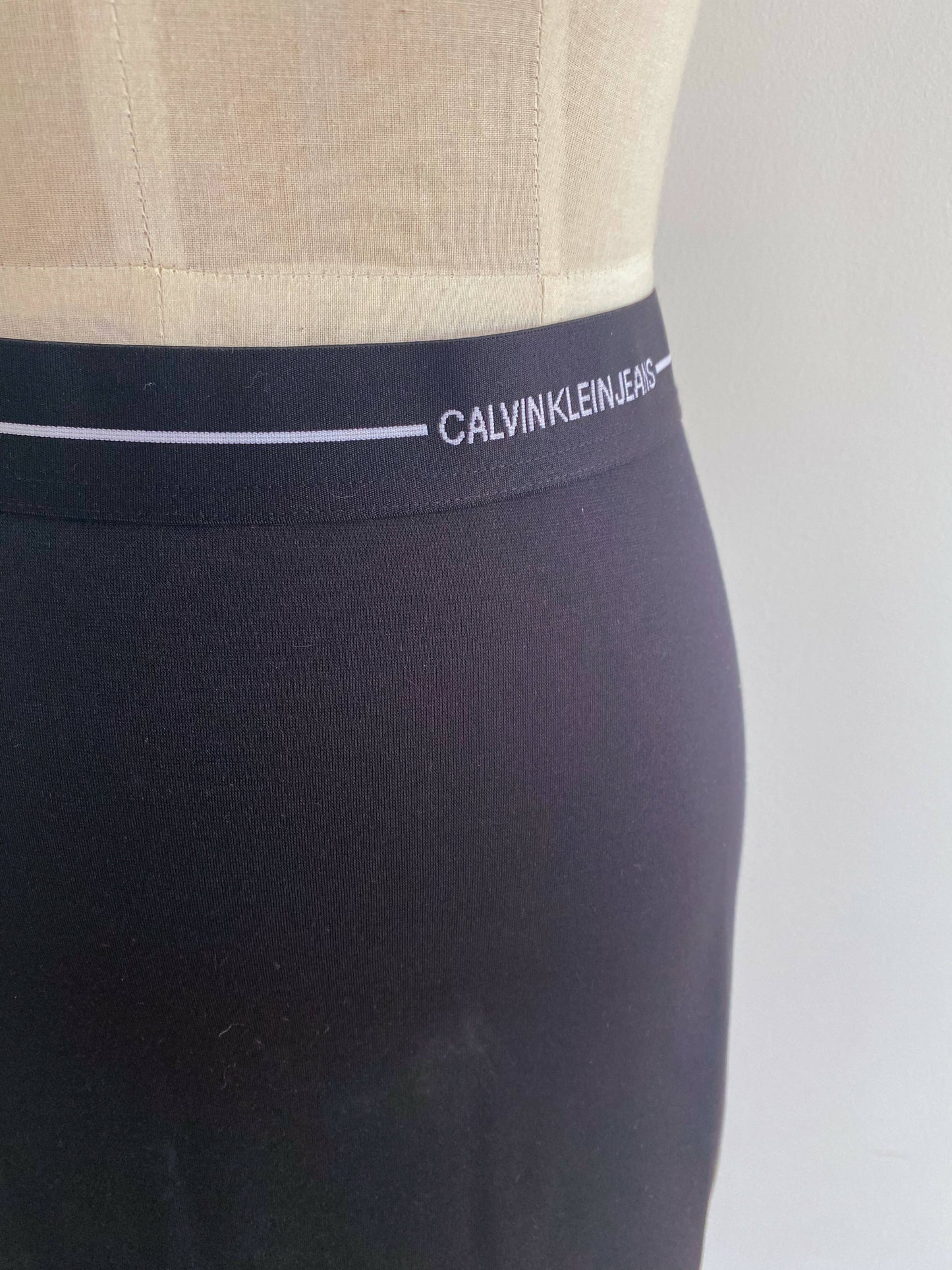 Calvin Klein Jeans BNWT Size Medium Stretch-Jersey Pencil Skirt