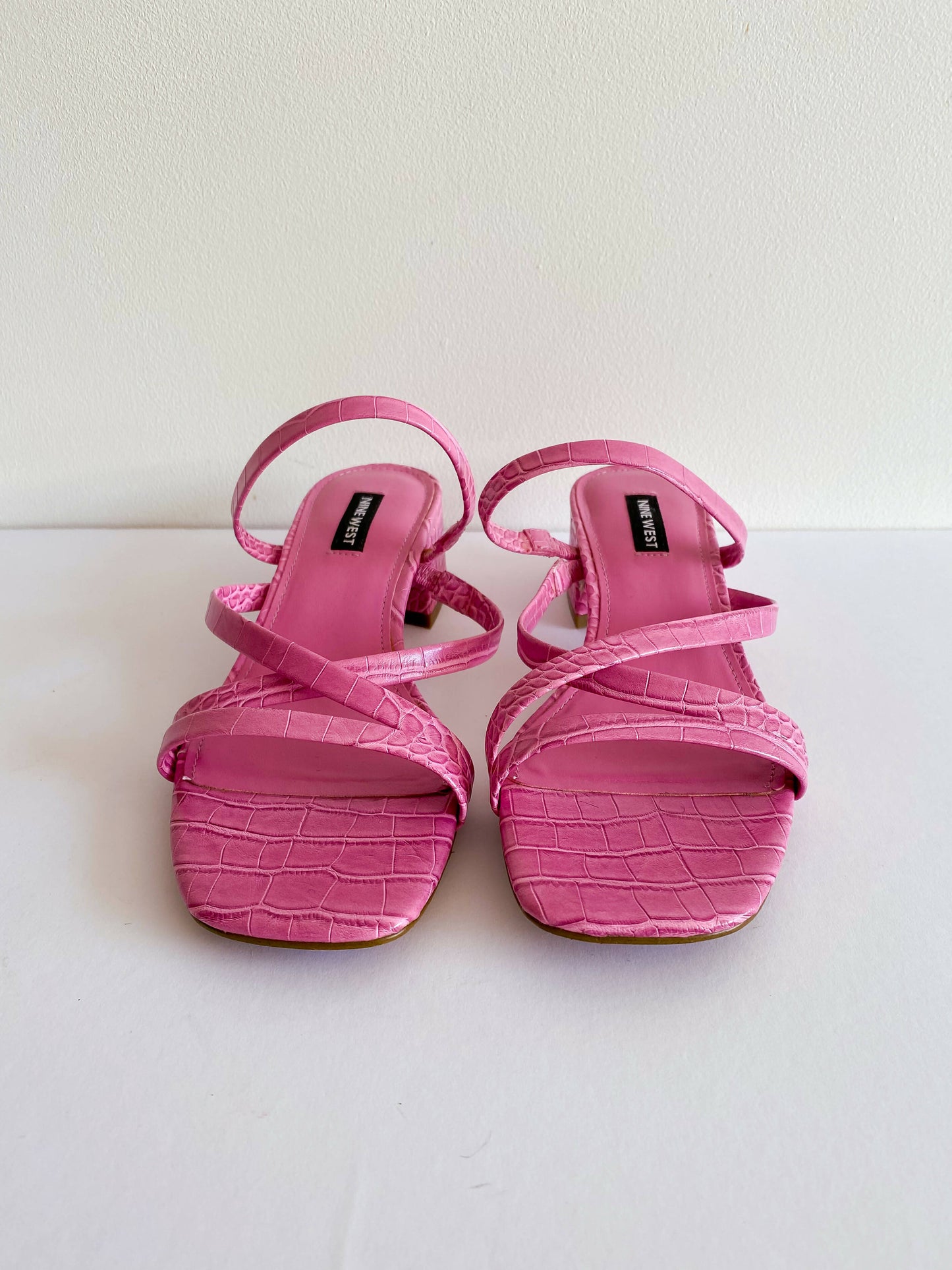 Nine West Size 8.5 Pink Faux Croc-Effect Leather Sandals